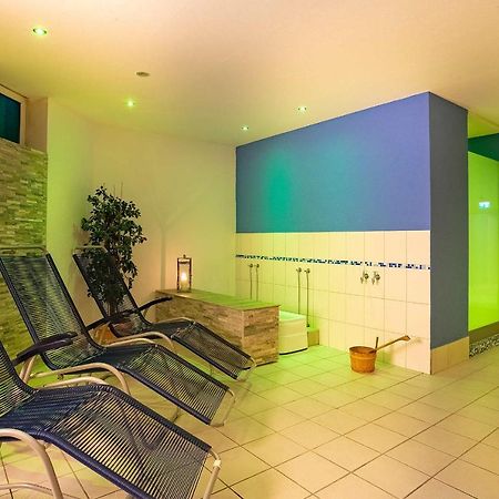 Aqualux Wellness- & Tagungshotel Bad Salzschlirf Zewnętrze zdjęcie
