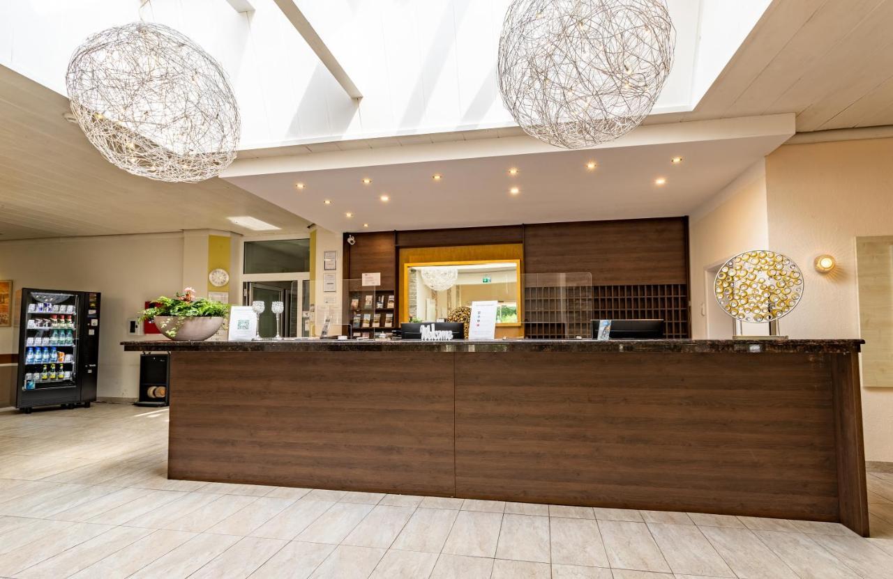 Aqualux Wellness- & Tagungshotel Bad Salzschlirf Zewnętrze zdjęcie