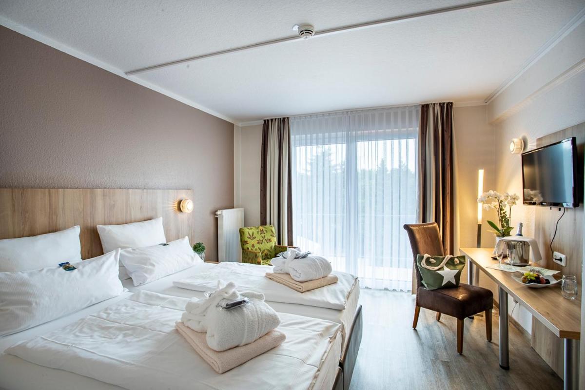 Aqualux Wellness- & Tagungshotel Bad Salzschlirf Zewnętrze zdjęcie
