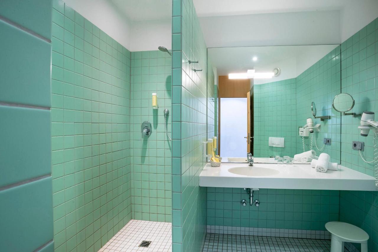 Aqualux Wellness- & Tagungshotel Bad Salzschlirf Zewnętrze zdjęcie